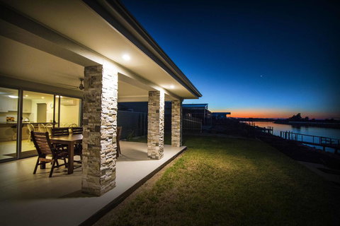 Brock's Base - Swimm 0