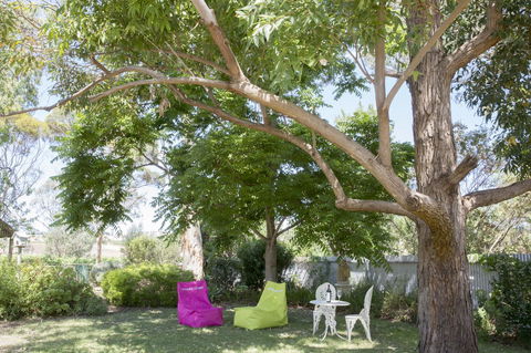 Jasmine's Barossa Valley Cottage - Petrol Stations 18