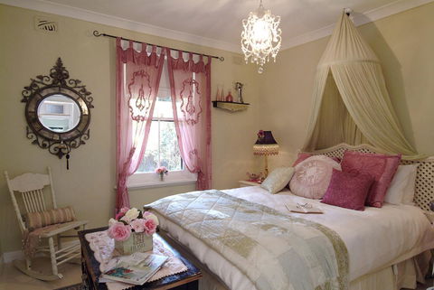 Jasmine's Barossa Valley Cottage - Petrol Stations 7