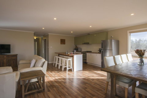 Flinders Bush Retreats - Renee 24