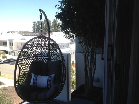 La Sea-esta Retreat At South Beach - Renee 2