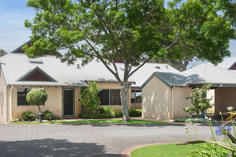 Bayshore Beachside Resort - Renee 32