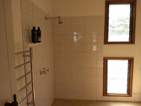 Hotham Ridge Winery And Cottages - Internet Find 1