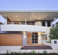 Adele's luxury South Beach apartment with King bed - Renee