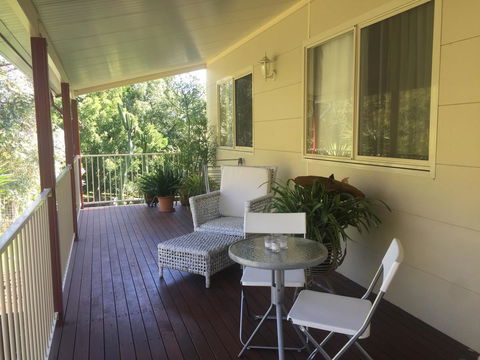 Bright & Beautiful Home On The Hills! - Swimm 3