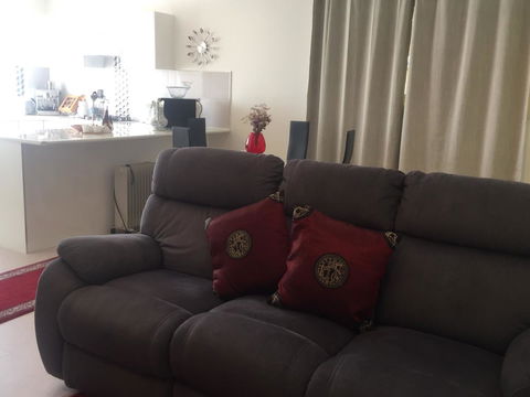 Bright & Beautiful Home On The Hills! - Swimm 7