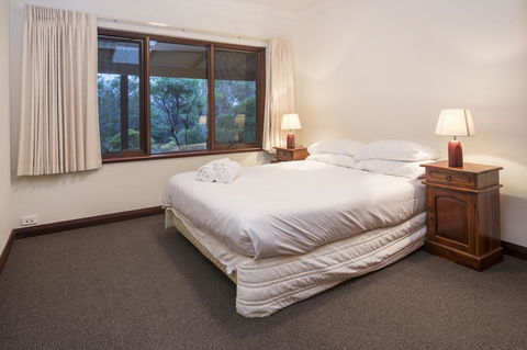 53 Martina Drive - Renee 22