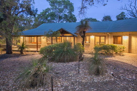 53 Martina Drive - Renee 1