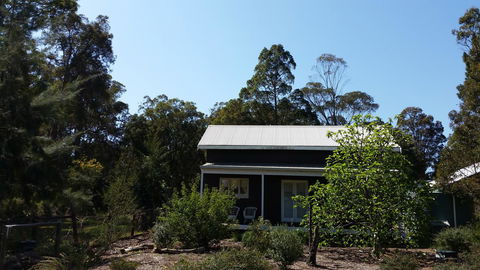 Di's Cabin In Dwellingup - Internet Find 3