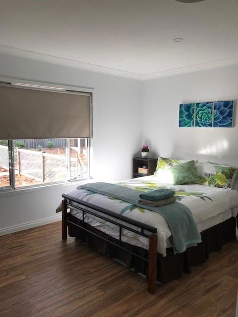 The Mains Guest House - Renee 1