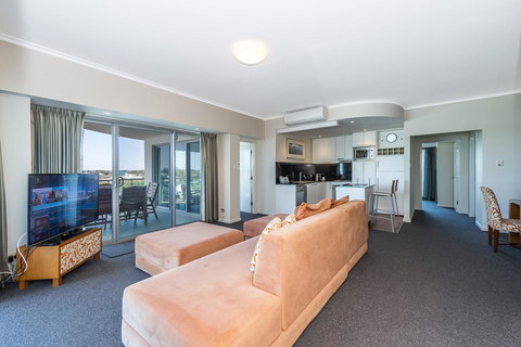 A 406 FANTASTIC OCEAN BEACH And MARINA VIEW APT AT SEASHELLS RESORT - Renee 22
