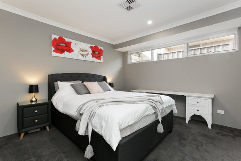 Perth Comfy Stays - Internet Find 30