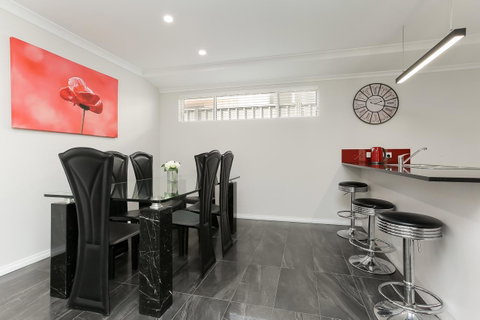 Perth Comfy Stays - Internet Find 20
