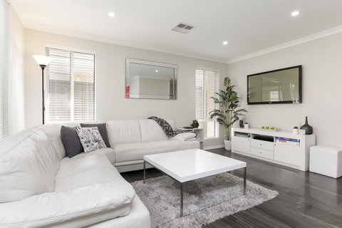 Perth Comfy Stays - Internet Find 0
