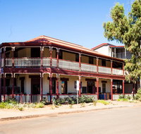 Beadon Bay Hotel - Qld Realsetate
