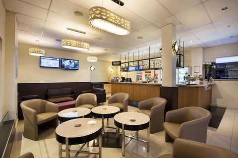 Quality Hotel Gateway Inn Devonport - Renee 10