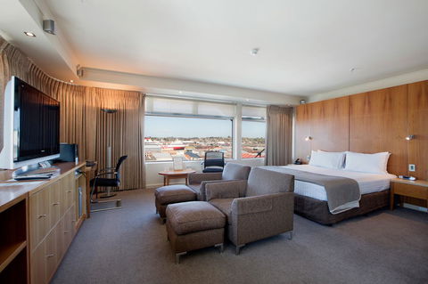 Quality Hotel Gateway Inn Devonport - Renee 35