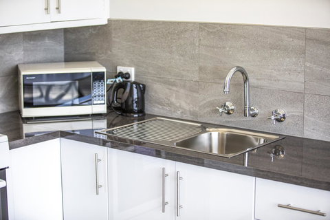 Nightcap At Carlyle Hotel - Qld Realsetate 10