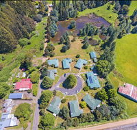 Giants Table and Cottages - Renee