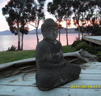 The Anchorage Waterfront Apartment - Renee