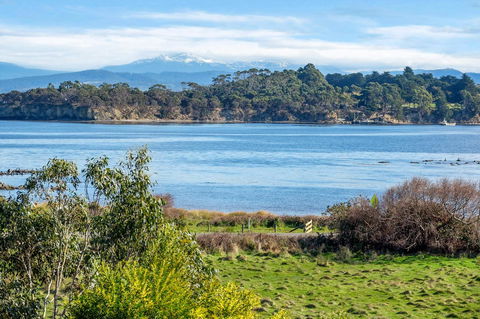 Sunset Bay Escape - Internet Find 6