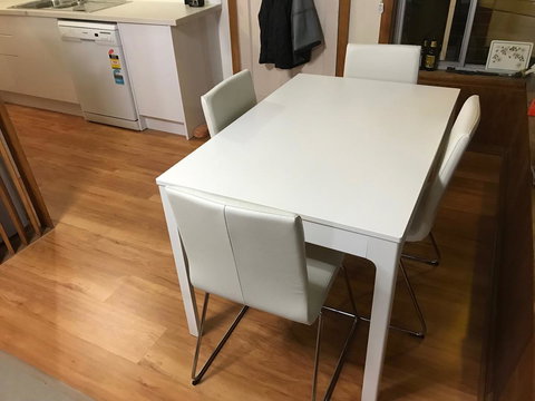 Summertime Cottage - Swimm 1