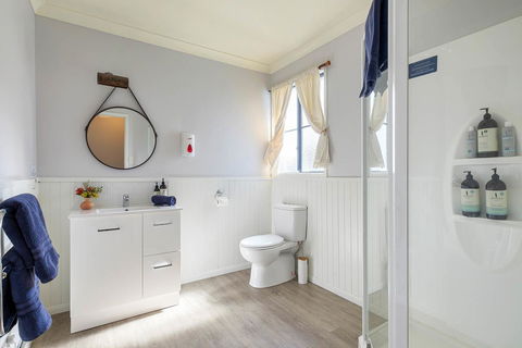 Omaroo Cottage Bruny Island - Internet Find 11