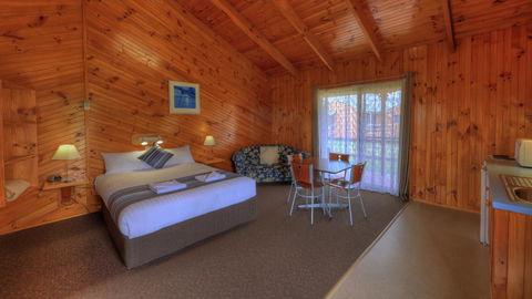 Low Head Tourist Park - Swimm 24