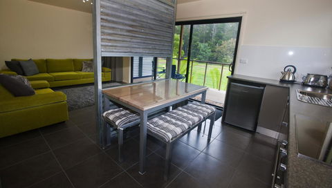 Tyenna River Cottage - Renee 18