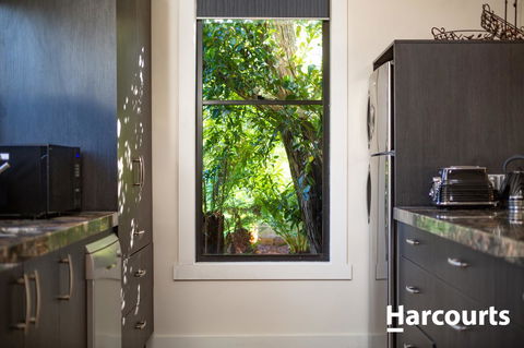 The WeareHouse In Deloraine - Renee 12