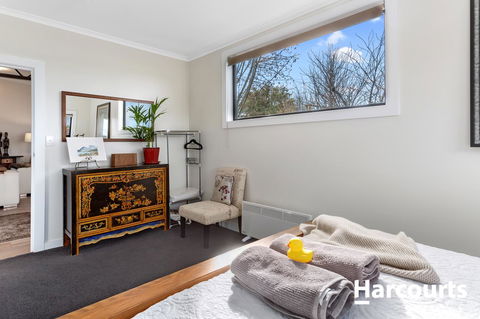 The WeareHouse In Deloraine - Renee 19
