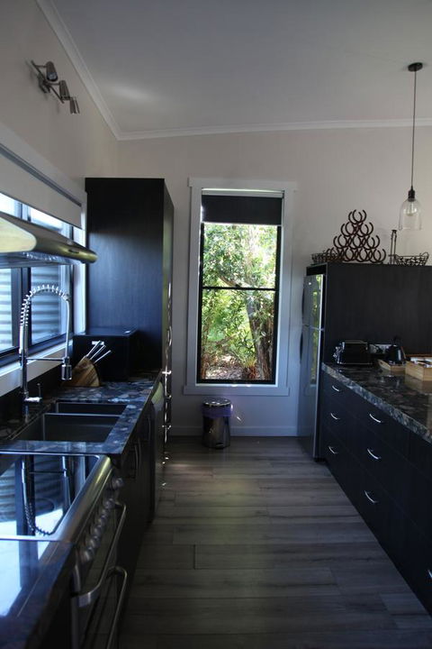 The WeareHouse In Deloraine - Renee 32