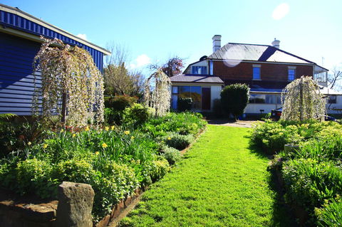 The WeareHouse In Deloraine - Renee 37