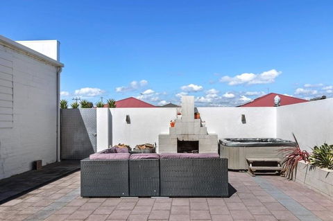 Ruby Soho Villas - Internet Find 4