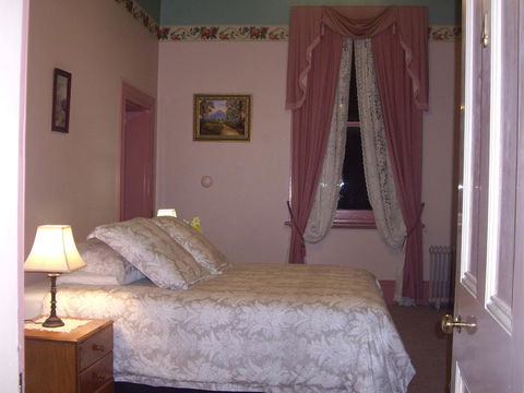Lucinda B&B - Internet Find 24