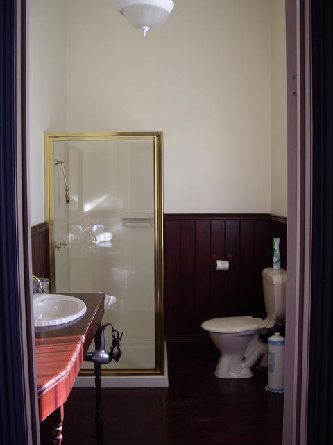 Lucinda B&B - Internet Find 8