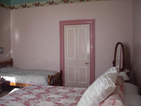 Lucinda B&B - Internet Find 14