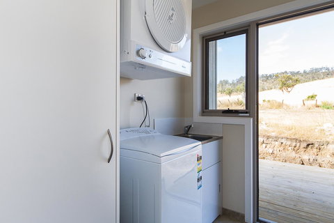 Catherine Lodge Farm Gate Cottages - Qld Realsetate 11