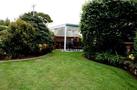 Shearwater Cottages - Internet Find 13