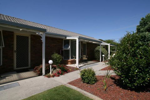 Shearwater Cottages - Internet Find 19
