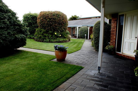 Shearwater Cottages - Internet Find 0