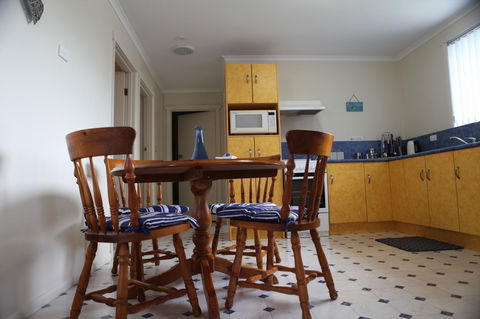 Sails On Port Sorell Boutique Apartments - Internet Find 1