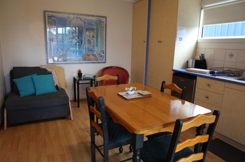 Sails On Port Sorell Boutique Apartments - Internet Find 11