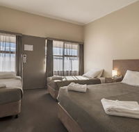 Argosy Motor Inn - Internet Find