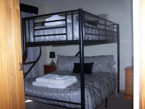 Drumreagh Bed & Breakfast Cabins - Renee 32