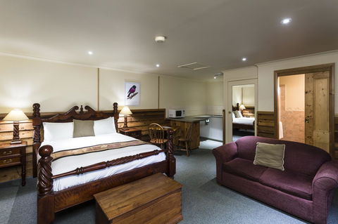 Cradle Forest Inn - Renee 22