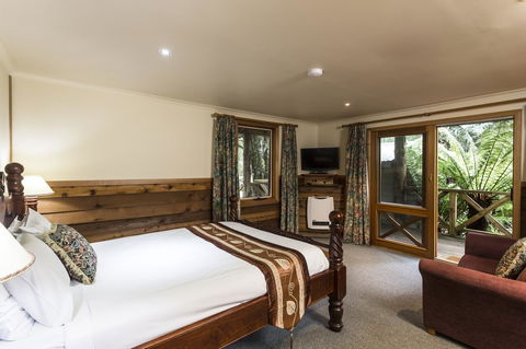 Cradle Forest Inn - Renee 18