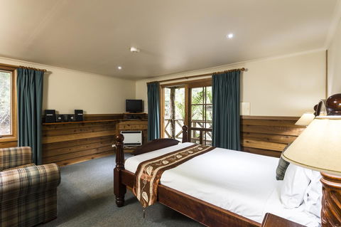 Cradle Forest Inn - Renee 31