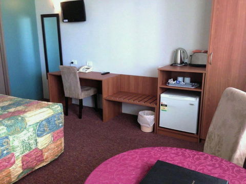 Mountain View Country Inn - Renee 31