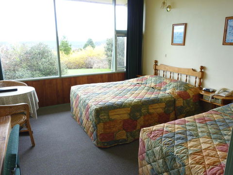Mountain View Country Inn - Renee 21